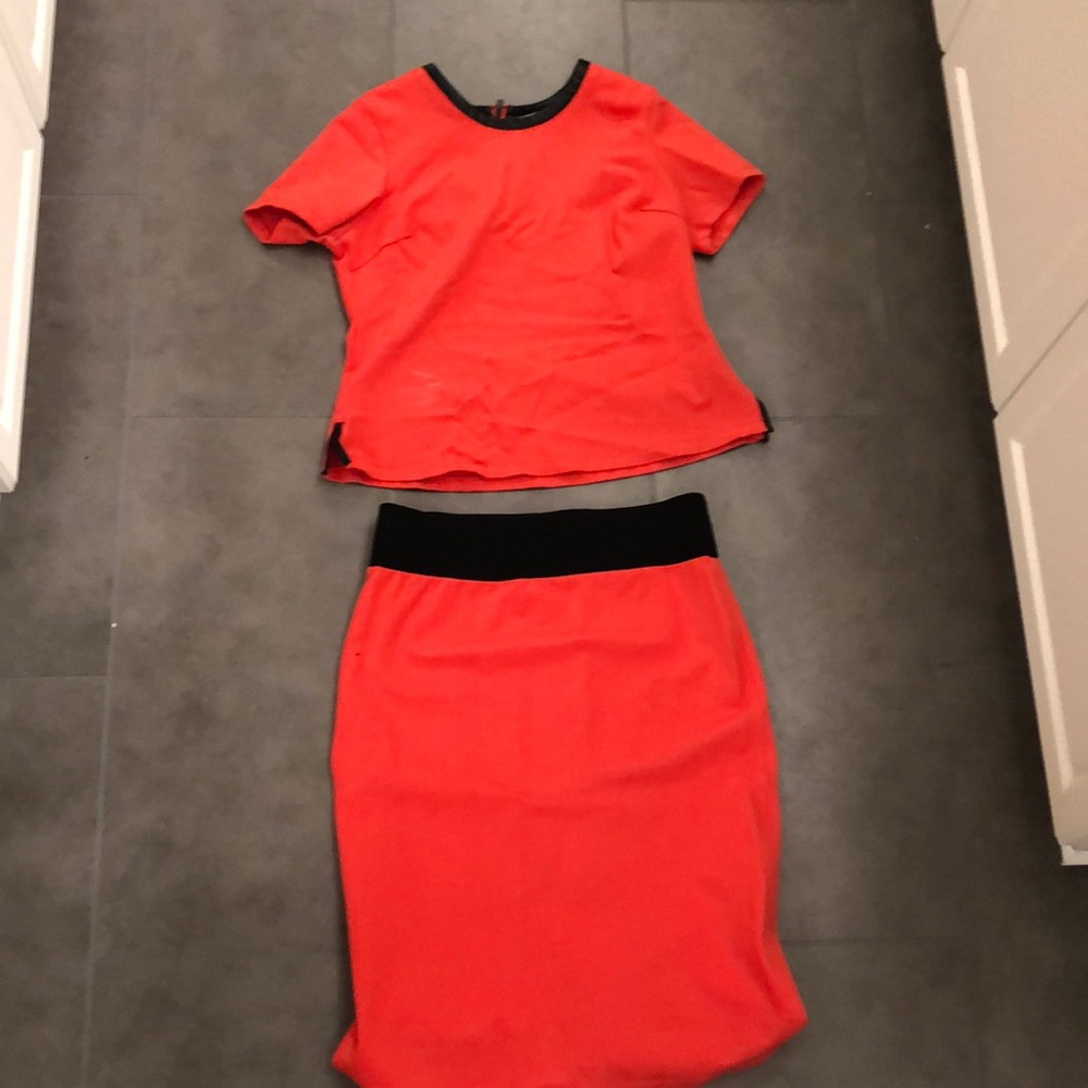 Women’s Two Piece Shirt &Skirt Set